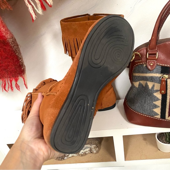 80s/90s Sweet fringe leather suede vintage boho booties hippy/retro/native vibe - Picture 4 of 10